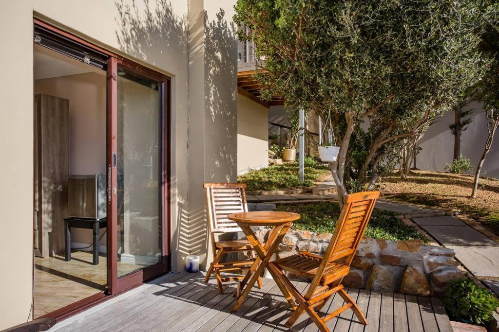Aqua Terra Boutique Guesthouse Simonʼs Town Exterior foto